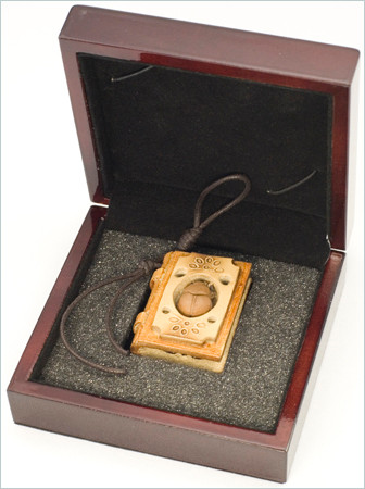 Edic-mini Tiny B32S в подарочной деревянной коробке